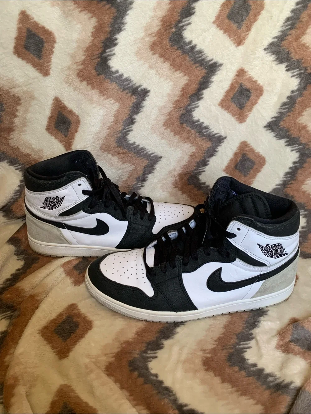 Air Jordan 1 Retro High OG White/black Lightly Used Size 12